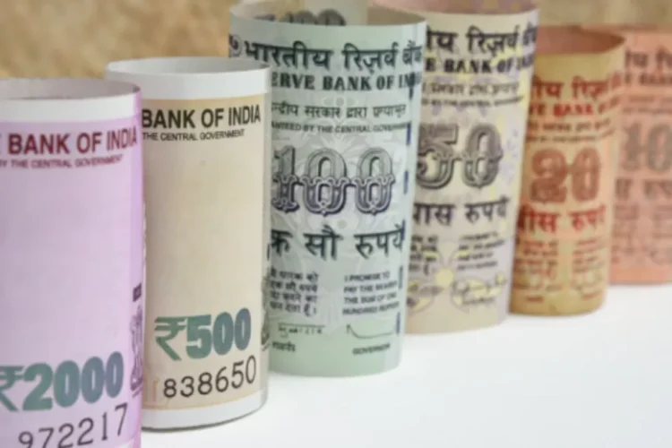 फादर ने 1990 में जेएसडब्ल्यू के शेयर खरीदे, अपने बेटे को आज मल्टी करोड़पाती बना दिया, चेक वैल्यू