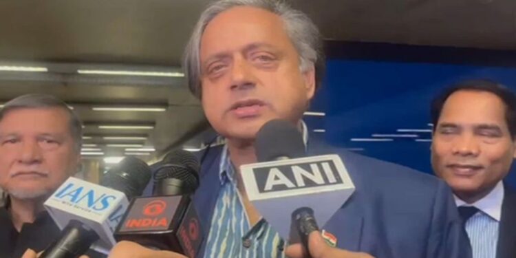 "फीडबैक बहुत सकारात्मक रहा है," ऑल-पार्टी प्रतिनिधिमंडल नेता थरूर ने ब्राजील में आने के बाद यात्रा की यात्रा की।