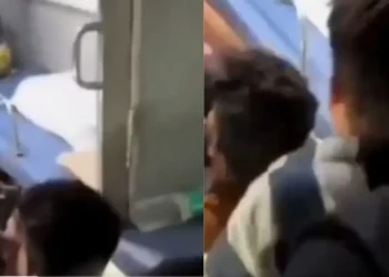 बगपत वायरल वीडियो मैन ने ट्रेन में भीड़ द्वारा बर्थ पर मौत के घाट उतार दिया; पुलिस संज्ञान लेती है