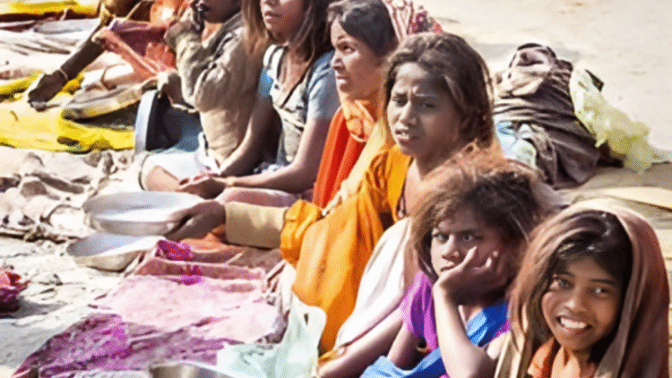 भारत में गरीबी दर में तेज गिरावट: नवीनतम आंकड़े प्रगति पर प्रकाश डालते हैं