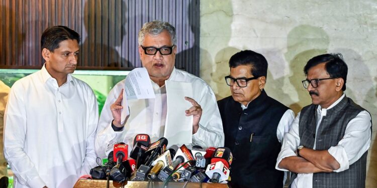 यहां तक ​​कि भारत ब्लॉक ने पाहलगाम और ऑप सिंदूर पर संसद सत्र के लिए धक्का दिया, गलती लाइनें स्पष्ट हैं