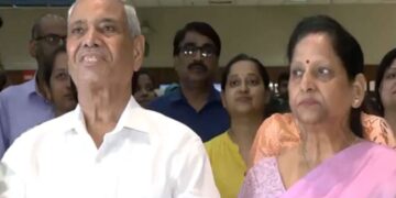 यूपी: एक्सीओम 4 पायलट शुभांशु शुक्ला का परिवार लखनऊ में सीएम योगी आदित्यनाथ से मिलने के लिए