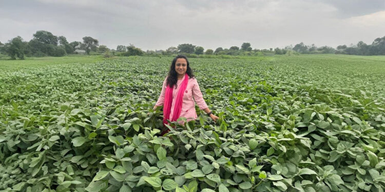 राजस्थान की दूरदर्शी महिला किसान सोनिया जैन ने डेयरी, हर्बल फार्मिंग और विविध एग्रीबिजनेस के माध्यम से सालाना 1 करोड़ रुपये कमाए।