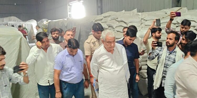 राजस्थान कृषि मंत्री की नकली उर्वरक इकाइयों पर दरार 2 दिन तक जारी है; किशनगढ़ में कई कारखानों पर छापे नकली स्टॉक प्रकट करते हैं