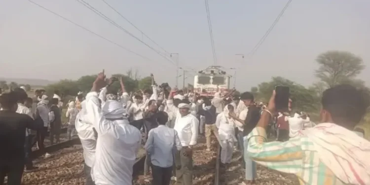 राजस्थान समाचार: सरकार के प्रस्ताव की समिति के अनुमोदन के बावजूद राजस्थान में फिर से रेलवे ट्रैक को ब्लॉक करें