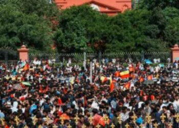 रॉयल चैलेंजर्स बेंगलुरु ने स्टैम्पेड पीड़ितों के परिवारों के लिए 10 लाख रुपये की वित्तीय सहायता की घोषणा की