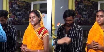 वायरल वीडियो: 'Mar Jyenge Lekin Rakhnge nhi' पति ने अपने 12 वीं कक्षा के प्रेमी के साथ रहने के बाद पत्नी को अस्वीकार कर दिया