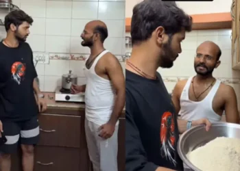 वायरल वीडियो: पति पत्नी के साथ लड़ाई के बाद खाना पकाने की कोशिश करता है, अपने बेटे को इस तरह से प्रभावित करता है