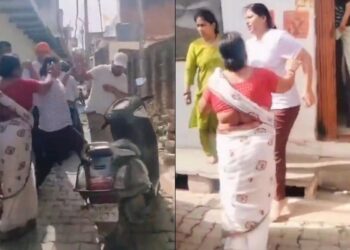वायरल वीडियो: बागी! पान सिंह तोमर की पोती झांसी में सरकार को थप्पड़ मारते हैं, लोग प्रतिक्रिया करते हैं