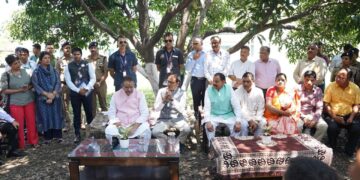 विकीत कृषी शंकलप अभियान 2025: शिवज सिंह चौहान उत्तराखंड किसानों के साथ बातचीत करते हैं, वादा करते हैं समर्थन और समाधान