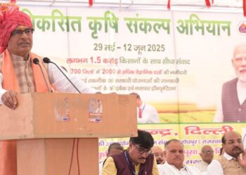 विकीत कृषी शंकलप अभियान: केंद्रीय मंत्री शिवराज सिंह चौहान दिल्ली किसानों, वादे योजना लाभ और कृषि-तकनीकी समर्थन से मिलते हैं