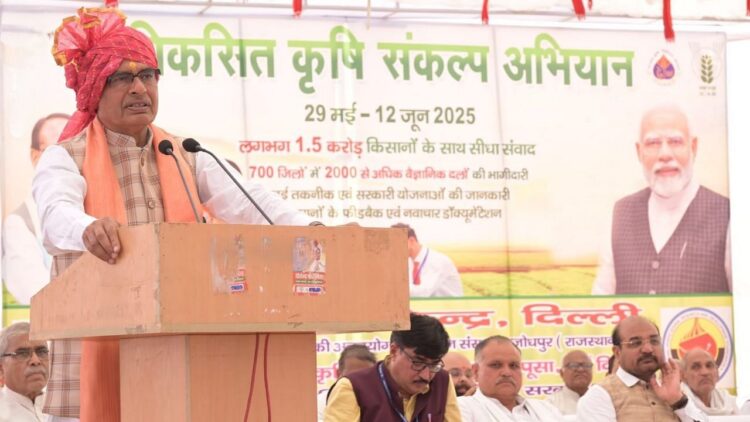 विकीत कृषी शंकलप अभियान: केंद्रीय मंत्री शिवराज सिंह चौहान दिल्ली किसानों, वादे योजना लाभ और कृषि-तकनीकी समर्थन से मिलते हैं