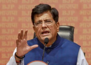 "संवाद और कूटनीति संघर्षों को हल करने के लिए महत्वपूर्ण हैं," पीयूष गोयल कहते हैं कि हम इजरायल-ईरान संघर्ष में शामिल होते हैं
