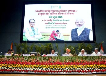 सरकार ने दालों, तिलहन, सोयाबीन, कपास और गन्ने पर 'फसल युद्ध' की योजना बनाई है ताकि कृषि विकास को बढ़ावा दिया जा सके: शिवराज सिंह चौहान