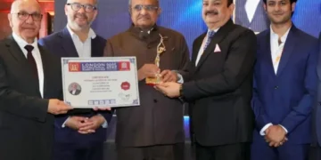 सर्वोकॉन सिस्टम्स के हाजी काम्रुद्दीन लिमिटेड लंदन में विज़नरी लीडर ऑफ द ईयर अवार्ड से सम्मानित