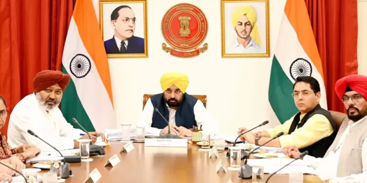 सीएम के नेतृत्व वाली पंजाब कैबिनेट का ऐतिहासिक निर्णय: कैबिनेट के रूप में पंजाब के उद्योग के लिए बड़ी राहत औद्योगिक प्लॉट रूपांतरण को मंजूरी देता है