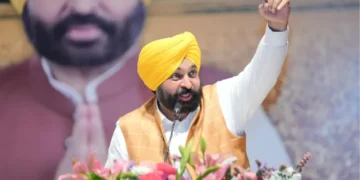 सीएम ने अपने लालच के लिए SGPC को "शिरोमानी गोलक प्रभंडक समिति" को कम करने के लिए अकालिस को स्लैम किया।