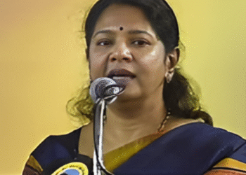 स्पेन में भारत की राष्ट्रीय भाषा पर DMK सांसद Kanimozhi की प्रतिक्रिया ने तालियाँ कमाई, चेक क्यों करें?