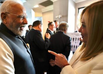 'स्वीट टॉक मेइन मैट फासो' पीएम मोदी की तस्वीर और जी 7 शिखर सम्मेलन स्पार्क्स मेम फेस्ट से फिर से जियोर्जिया मेलोनी