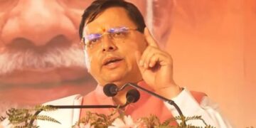 हेलीकॉप्टर सेवाएं यात्रियों की सुरक्षा सुनिश्चित करने के लिए निलंबित हैं, सीएम धामी कहते हैं कि उत्तराखंड चॉपर दुर्घटना में सात मर जाते हैं