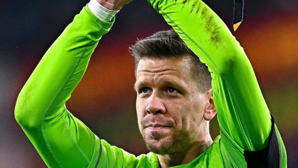 आधिकारिक: Szczesny जून 2027 तक बार्का में नए सौदे पर हस्ताक्षर करता है