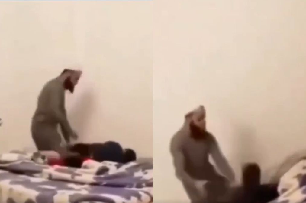 पाकिस्तान वीडियो: 'तो अमानवीय' आदमी बच्चे को बेरहमी से कमरे के अंदर पिटाई करता रहता है, बच्चा लगातार दर्द में रोता है