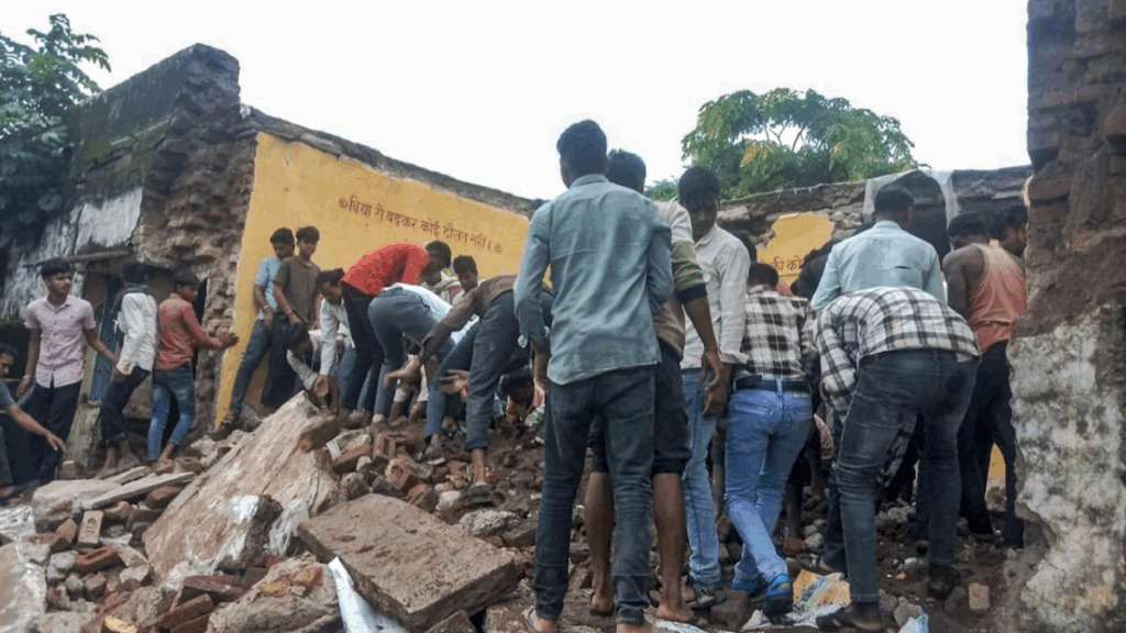 राजस्थान स्कूल बिल्डिंग पतन: उच्चतम आदेश की लापरवाही! शिक्षकों ने छत पर छत पर छात्रों की शिकायत को क्यों नजरअंदाज किया? जाँच करना