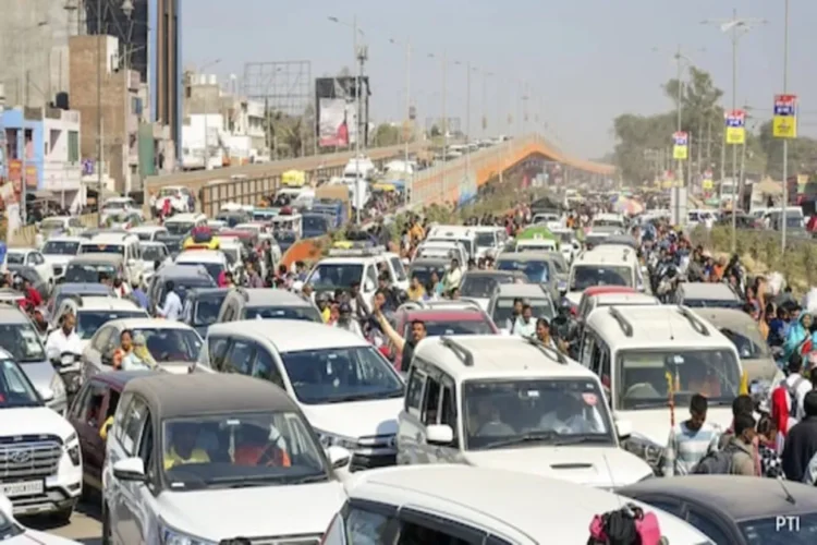 NOIDA NEWS: महामाया फ्लाईओवर पर मरम्मत का काम शुरू होता है, इस वैकल्पिक मार्ग को तब तक लें जब तक कि ट्रैफ़िक प्रतिबंध न हो जाए