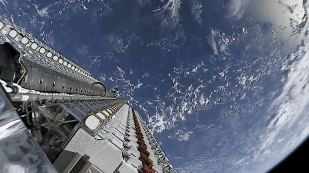 Starlink India: क्या यह भारत की कनेक्टिविटी को अगले स्तर तक ले जाएगा? एलोन मस्क के उपग्रह इंटरनेट के बारे में आपको सब कुछ जानना है