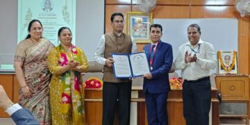 आईसीएआर-रसर वैज्ञानिक डॉ। राकेश कुमार ने डॉ। आरसी गौतम यंग एग्रोनोमिस्ट अवार्ड 2024 के साथ सम्मानित किया