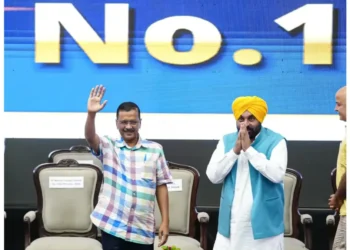 केजरीवाल ने सीएम को शिक्षा क्रांति के लिए नास में शीर्ष रैंक के लिए बधाई दी