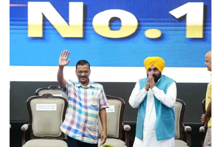 केजरीवाल ने सीएम को शिक्षा क्रांति के लिए नास में शीर्ष रैंक के लिए बधाई दी