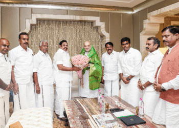 क्यों द्रविड़ियन मेजर DMK, AIADMK कभी भी मित्र राष्ट्रों के साथ बिजली साझा नहीं करते हैं