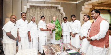 क्यों द्रविड़ियन मेजर DMK, AIADMK कभी भी मित्र राष्ट्रों के साथ बिजली साझा नहीं करते हैं