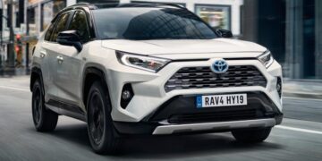 टोयोटा RAV4 ने दुनिया की सबसे ज्यादा बिकने वाली कार के शीर्षक के टेस्ला मॉडल वाई को छीन लिया