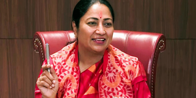 दिल्ली सीएम रेखा गुप्ता: आज से शुरू होने वाले जीवन के वाहनों के लिए कोई पेट्रोल नहीं है-क्या प्रदूषण से राहत मिलेगी?