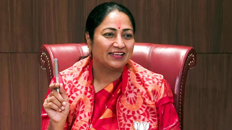 दिल्ली सीएम रेखा गुप्ता: आज से शुरू होने वाले जीवन के वाहनों के लिए कोई पेट्रोल नहीं है-क्या प्रदूषण से राहत मिलेगी?