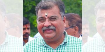 नए महाराष्ट्र भाजपा के प्रमुख रवींद्र चवां, आरएसएस जड़ों के साथ फडनवीस वफादारी, शिंदे सेना को खड़खड़ कर सकते हैं