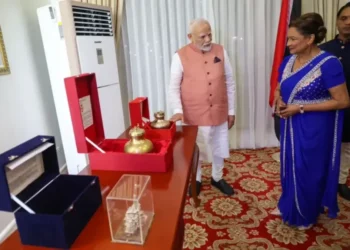 पीएम मोदी त्रिनिदाद और टोबैगो यात्रा: पीएम मोदी ने त्रिनिदाद और टोबैगो में राम मंदिर प्रतिकृति और पवित्र जल प्रस्तुत किया, गहरे सांस्कृतिक संबंधों पर प्रकाश डाला