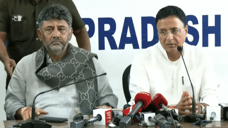 फायरफाइटिंग मोड में, सुरजेवला ने पार्टी लाइन खींची- कर्नाटक में गार्ड के परिवर्तन पर कोई चर्चा नहीं