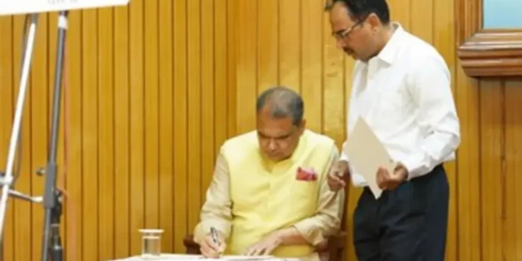 भागवंत मान ने संजीव अरोड़ा का पंजाब कैबिनेट में स्वागत किया, उद्योग और एनआरआई मामलों सहित प्रमुख पोर्टफोलियो प्रदान करते हैं