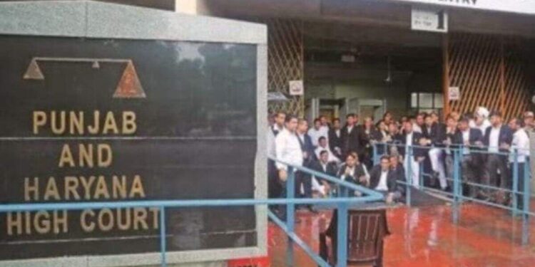 मुख्य न्यायाधीश शील नागू ने खुद को रूप बंसल के रिश्वत के मामले से फिर से तैयार किया
