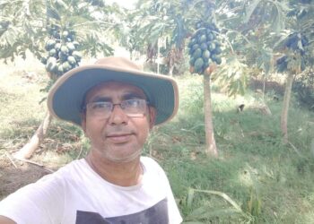 मृदा वैज्ञानिक से लेकर मोरिंगा मोगुल तक: डॉ। सरवनन के। मृदा वैज्ञानिक से जैविक खेती के लिए यात्रा