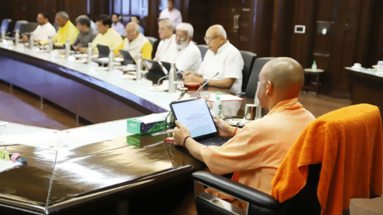 यूपी Rozgar मिशन: कार्ड पर नई सरकार पहल! युवाओं को जल्द ही निजी क्षेत्र और विदेशों में नौकरी मिलती है