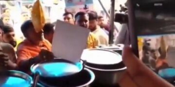 वायरल वीडियो: क्यूआर कोड स्कैन किया गया, धर्म ने पूछताछ की! कान्वार यात्रा 2025 स्पार्क्स बज़ से पहले नेमप्लेट समाचार