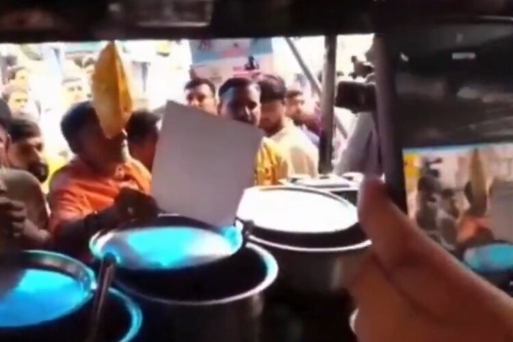 वायरल वीडियो: क्यूआर कोड स्कैन किया गया, धर्म ने पूछताछ की! कान्वार यात्रा 2025 स्पार्क्स बज़ से पहले नेमप्लेट समाचार