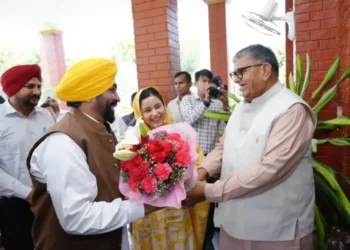 संजीव अरोड़ा ने पंजाब के कैबिनेट मंत्री के रूप में शपथ ली