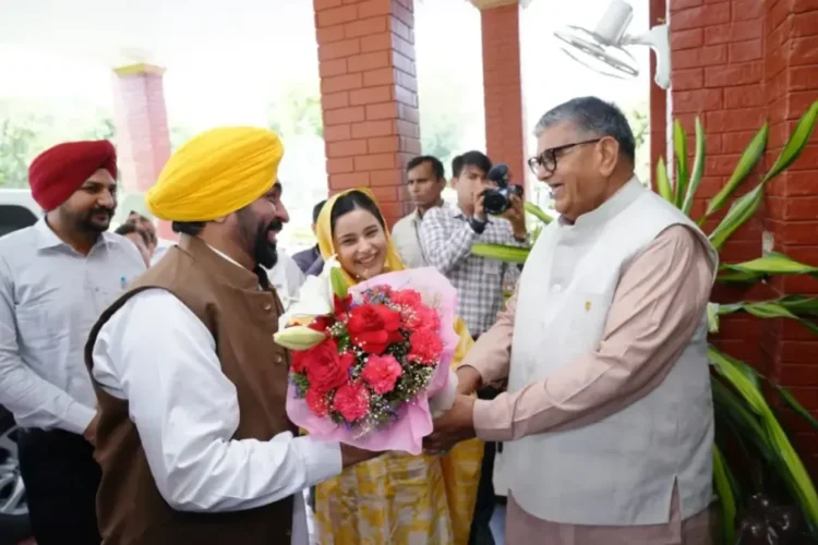 संजीव अरोड़ा ने पंजाब के कैबिनेट मंत्री के रूप में शपथ ली