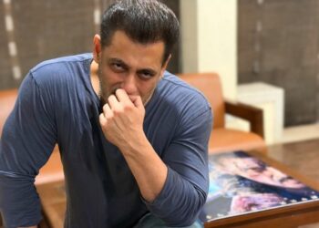सिकंदर की विफलता के बाद, क्या सलमान खान ने अपने क्रिप्टिक पोस्ट में भारी वापसी का संकेत दिया? अभिनेता लिखते हैं 'मेहनत करो ...'