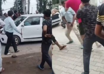 हरिद्वार वायरल वीडियो: शिव भक्ति या ....? Kanwariyas ने मुस्लिम परिवार पर हमला करते हुए देखा, पुलिस फाइल केस